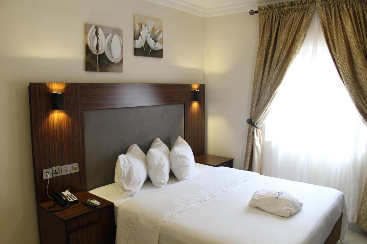 Class Suites Ikeja Kültér fotó