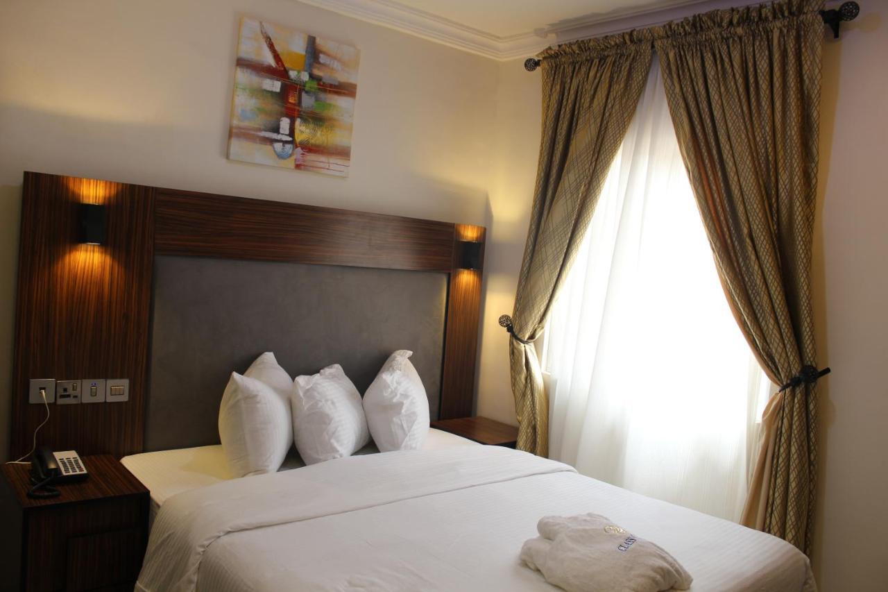 Class Suites Ikeja Kültér fotó