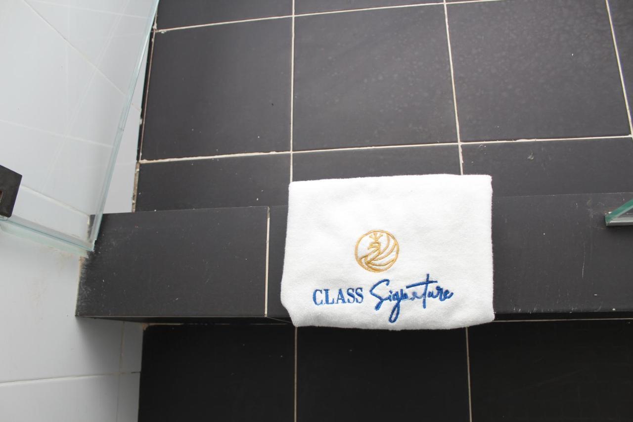 Class Suites Ikeja Kültér fotó