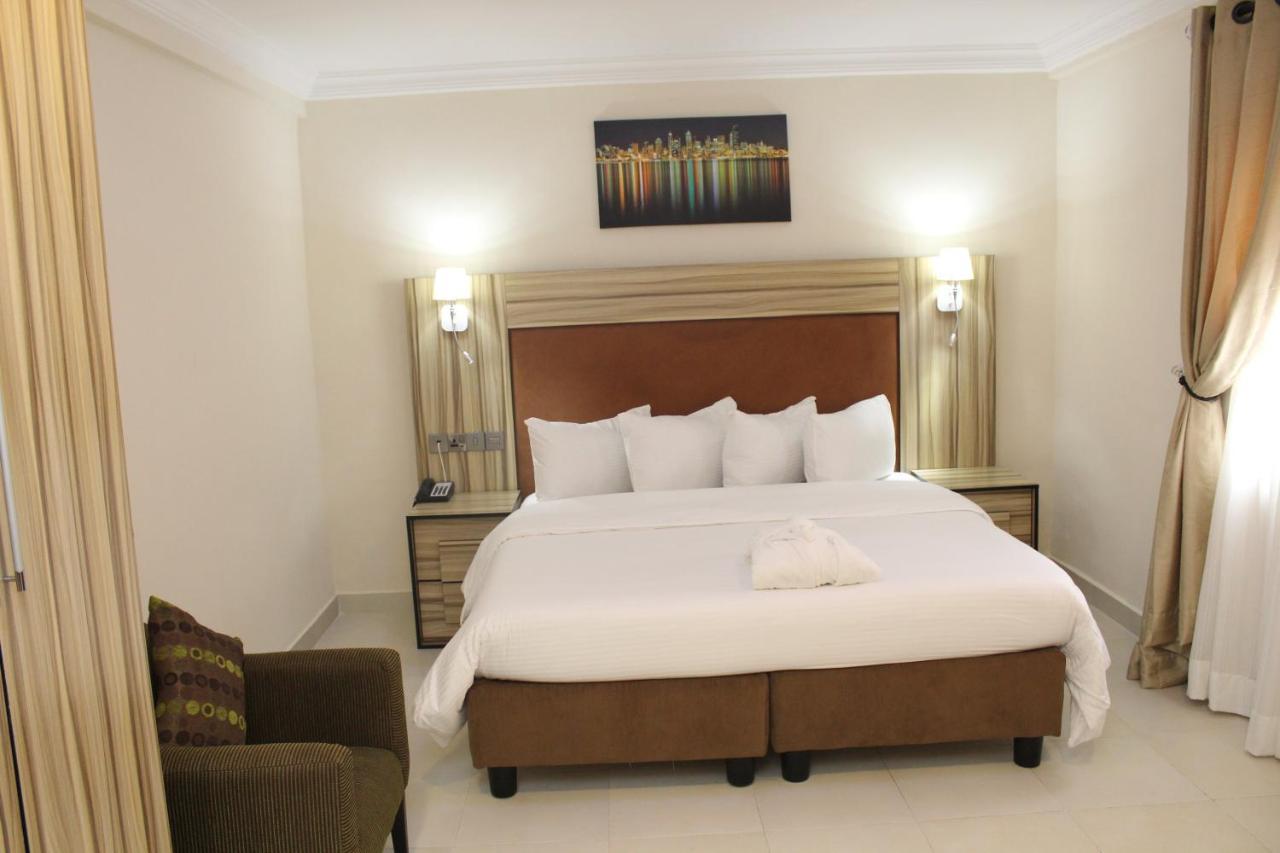 Class Suites Ikeja Kültér fotó