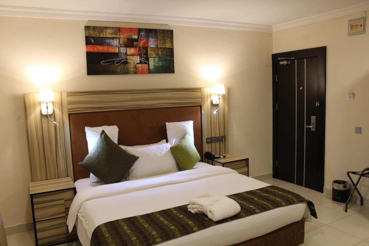 Class Suites Ikeja Kültér fotó