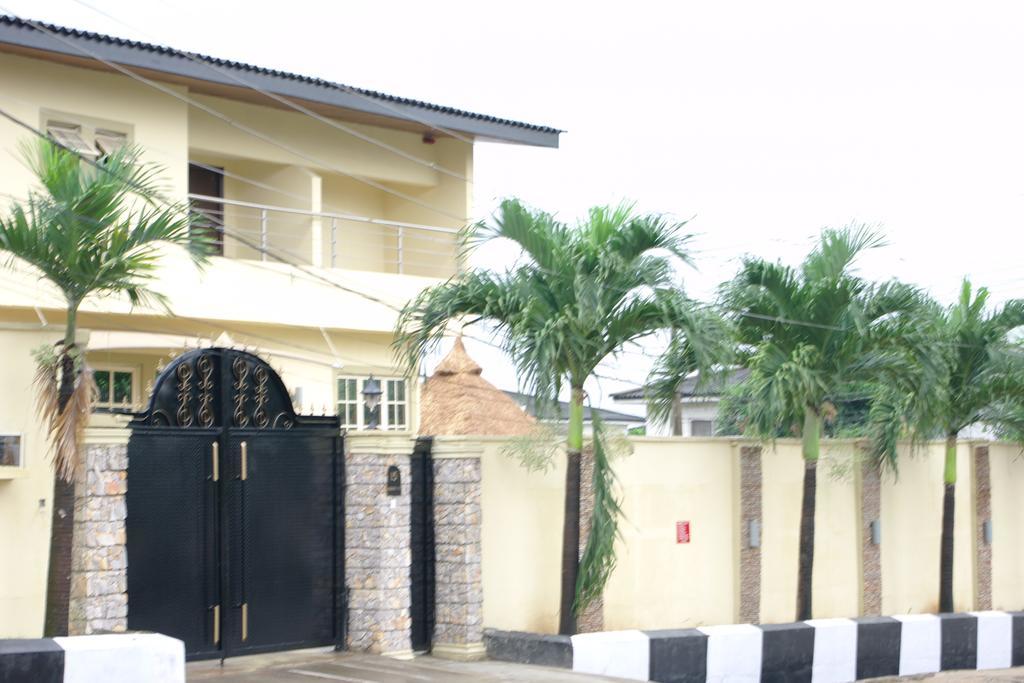 Class Suites Ikeja Kültér fotó